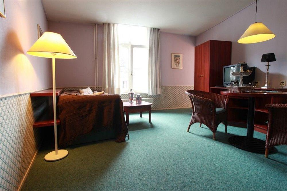 Le Virage Bistro En Hotel Maastricht Dış mekan fotoğraf